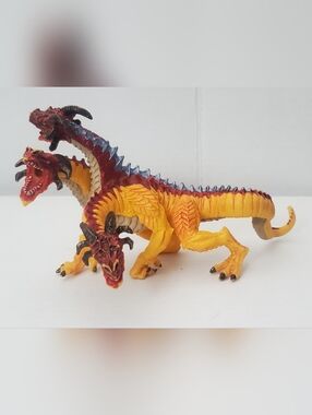 Safari Ltd 2010 Fire Dragon Figure